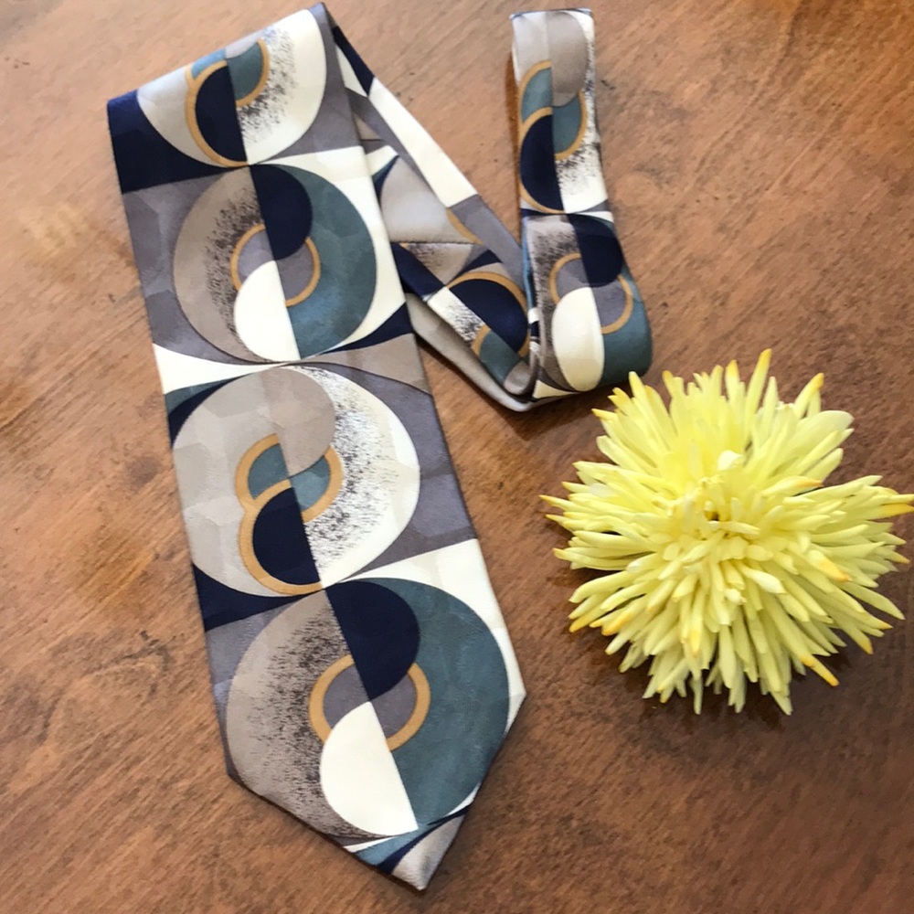 ITALIAN HAND MADE SILK TIE